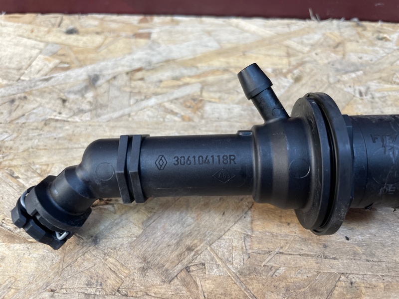 Главный цилиндр сцепления