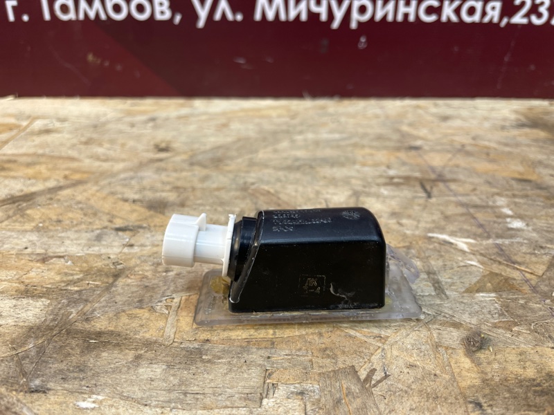 Плафон подсветки номера