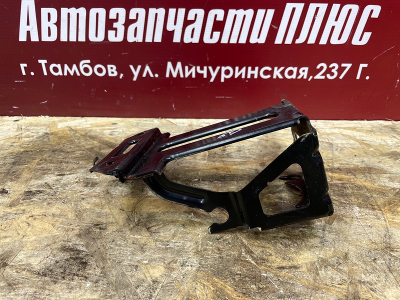 Кронштейн блока ABS