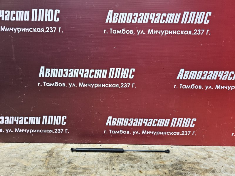 Амортизатор багажника