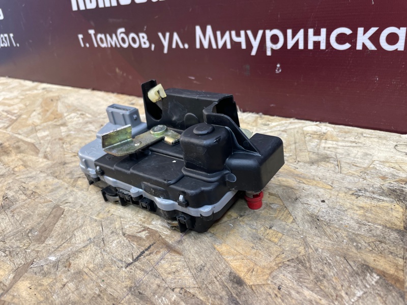 Замок      двери