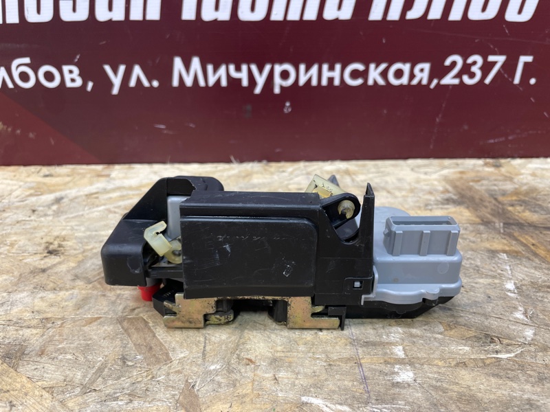 Замок      двери