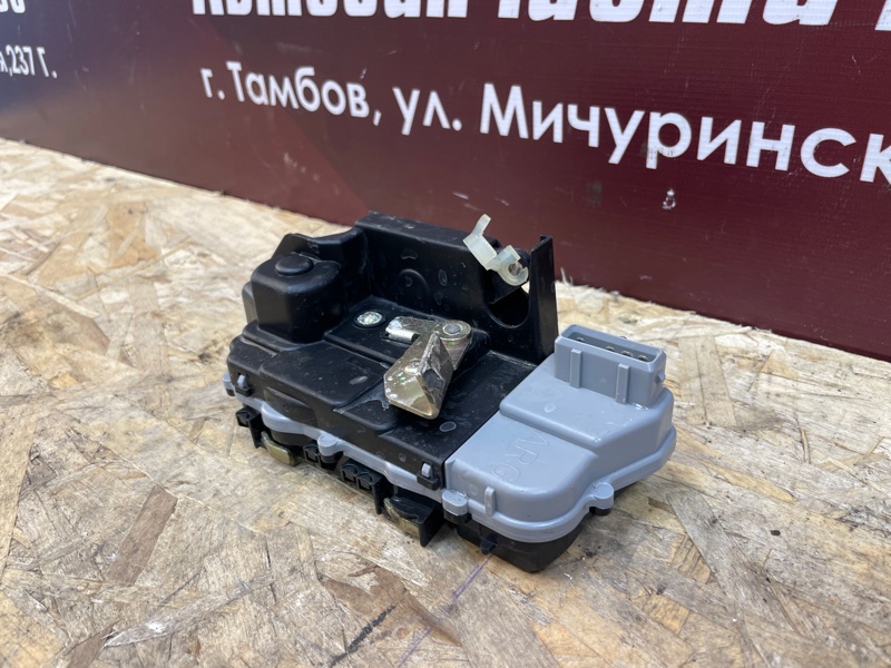 Замок      двери