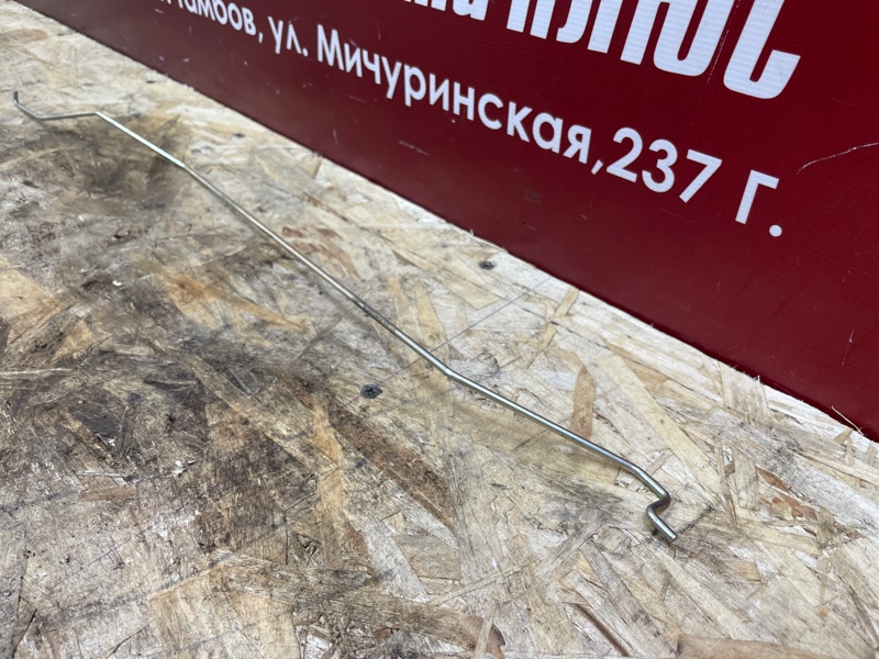 Тяга замка двери