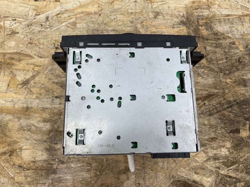 Магнитола штатная