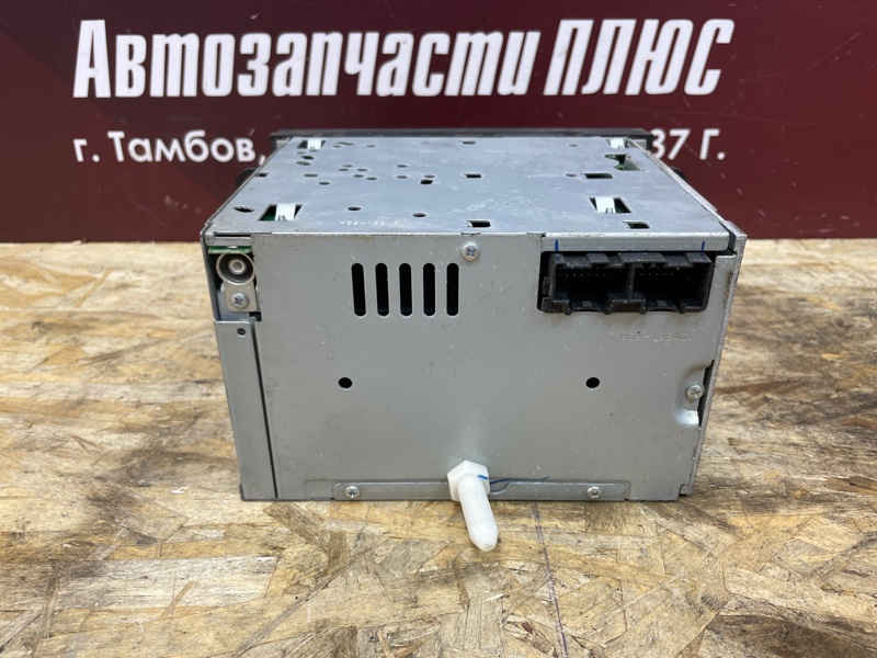 Магнитола штатная