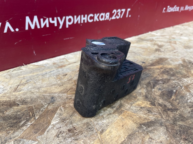 Абсорбер двери