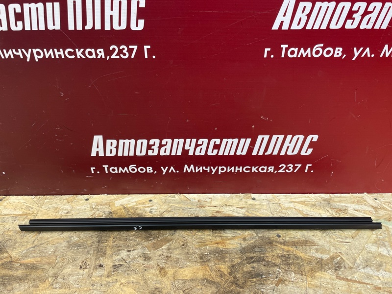 Уплотнитель стекла двери внутренний