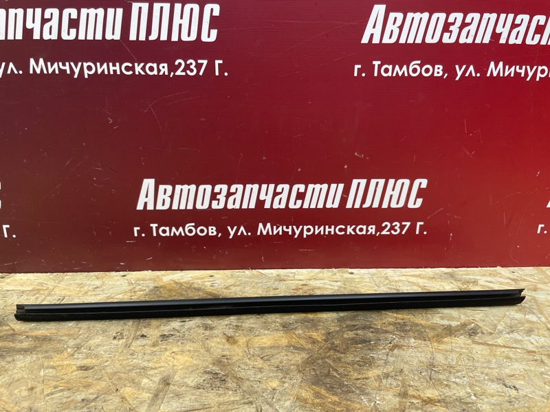 Уплотнитель стекла двери внутренний