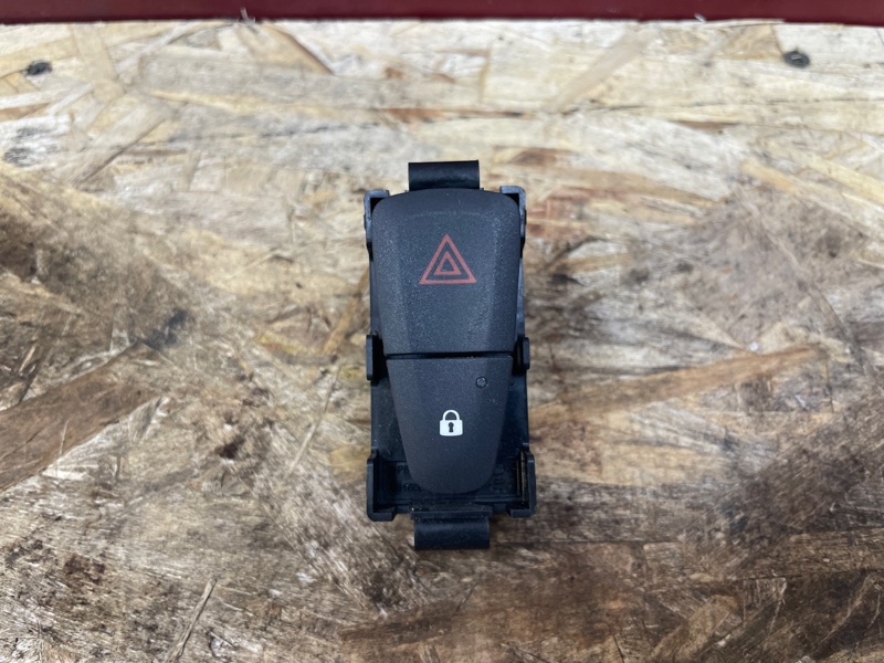 Кнопка аварийной сигнализации