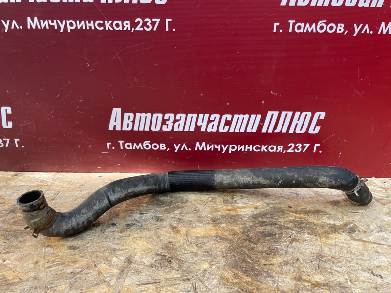 Патрубок радиатора