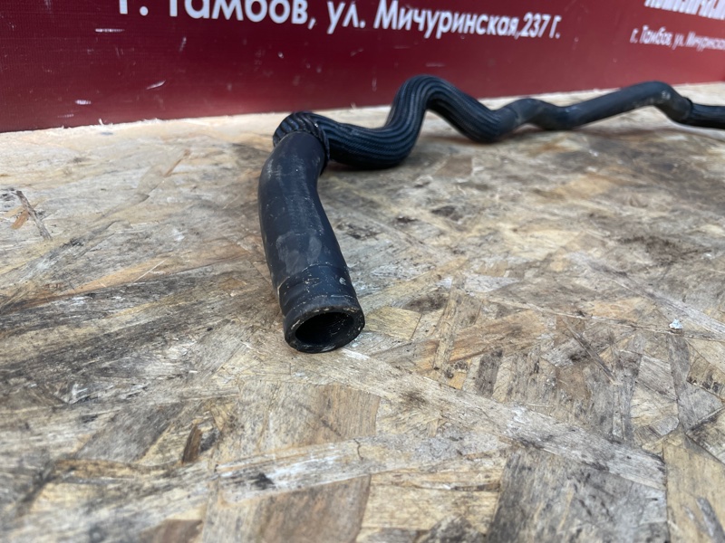 Патрубок радиатора