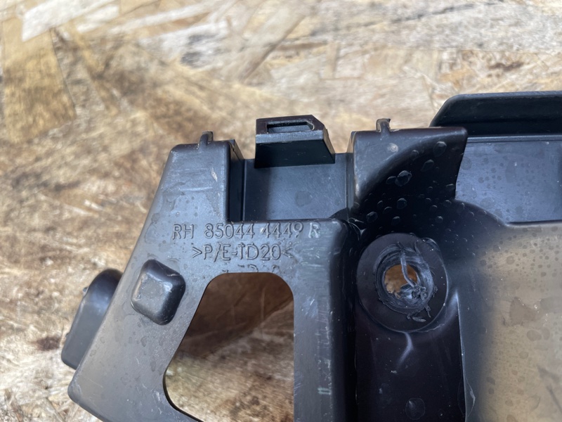 Кронштейн бампера