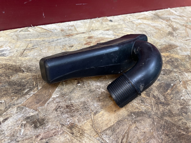 Резонатор воздушного фильтра