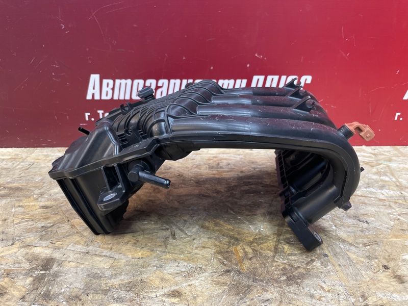 Впускной коллектор