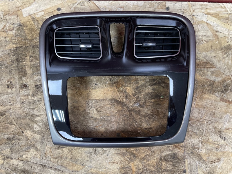 Рамка магнитолы