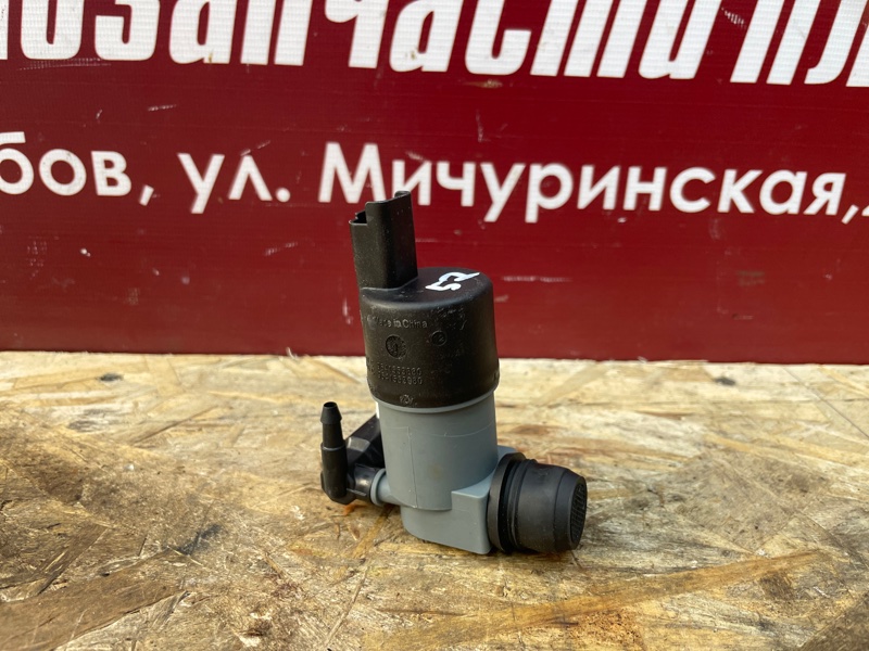 Моторчик бачка омывателя