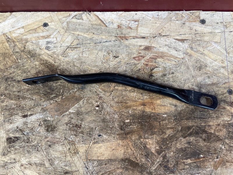 Кронштейн подрамника