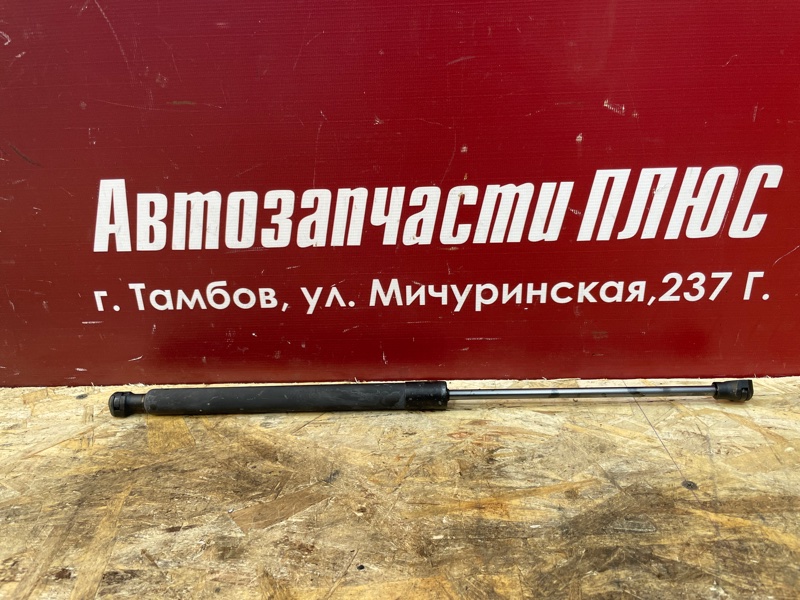 Амортизатор багажника