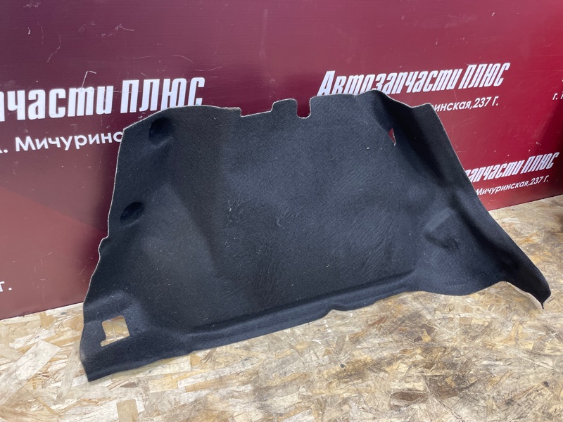 Обшивка багажника