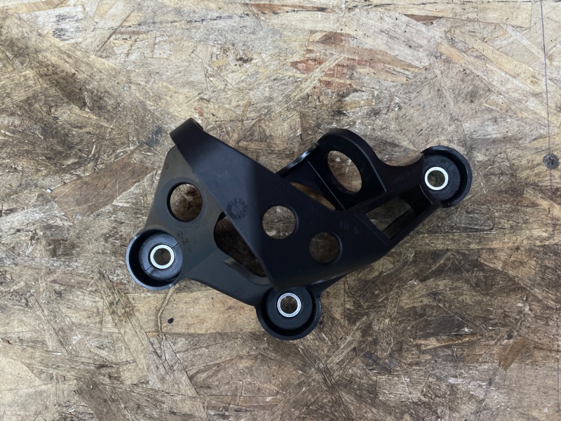 Кронштейн троса КПП