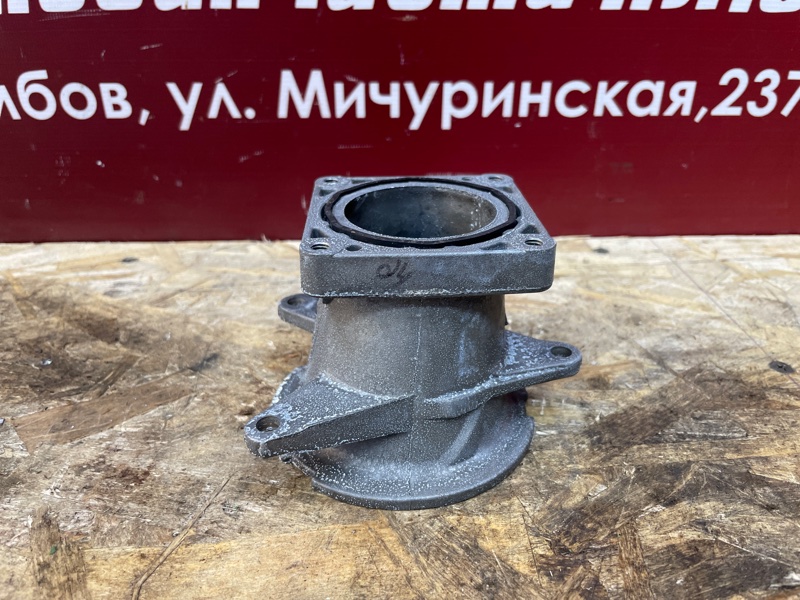 Фланец дроссельной заслонки