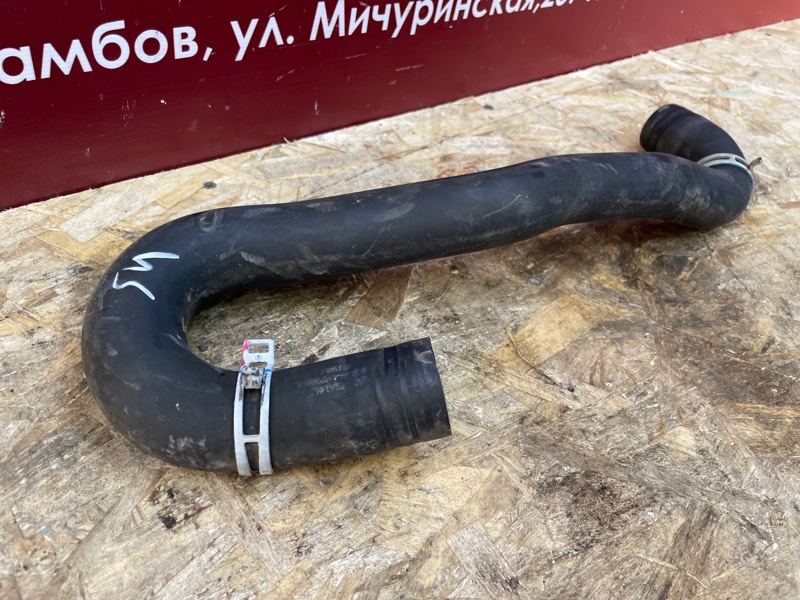 Патрубок радиатора