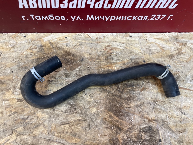 Патрубок радиатора