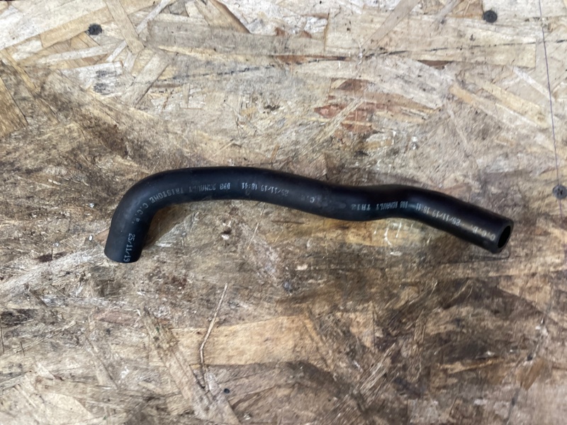 Трубка вентиляции картера