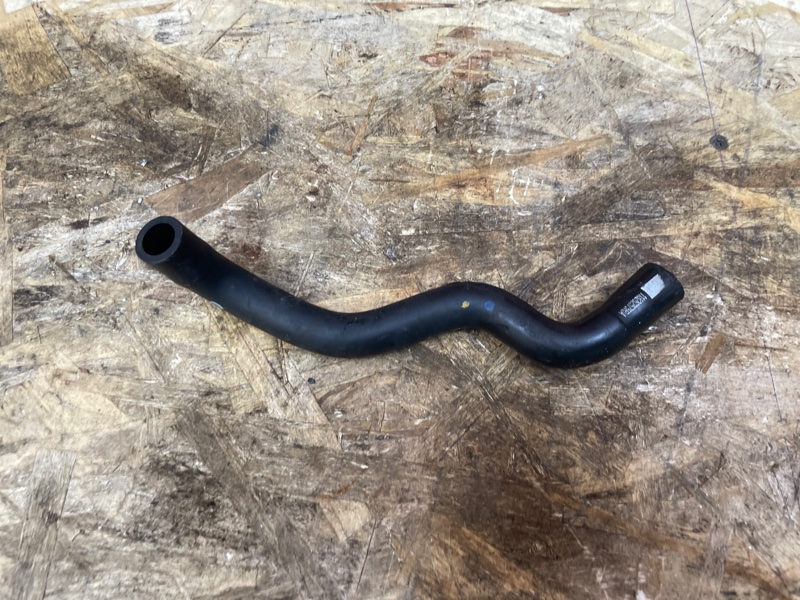 Трубка вентиляции картера