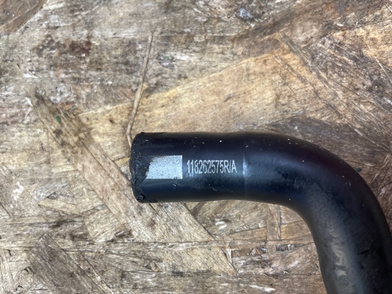 Трубка вентиляции картера