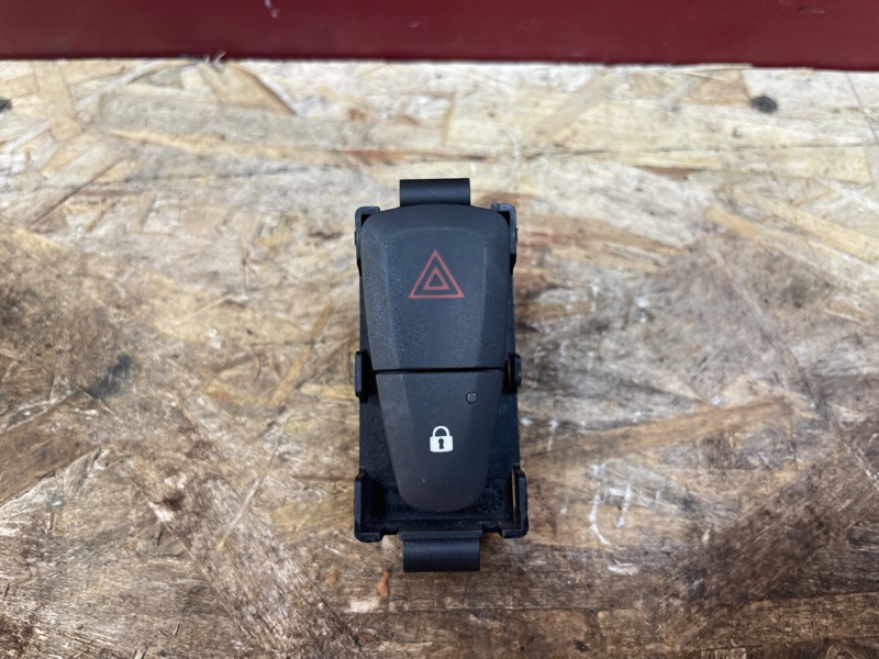 Кнопка аварийной сигнализации