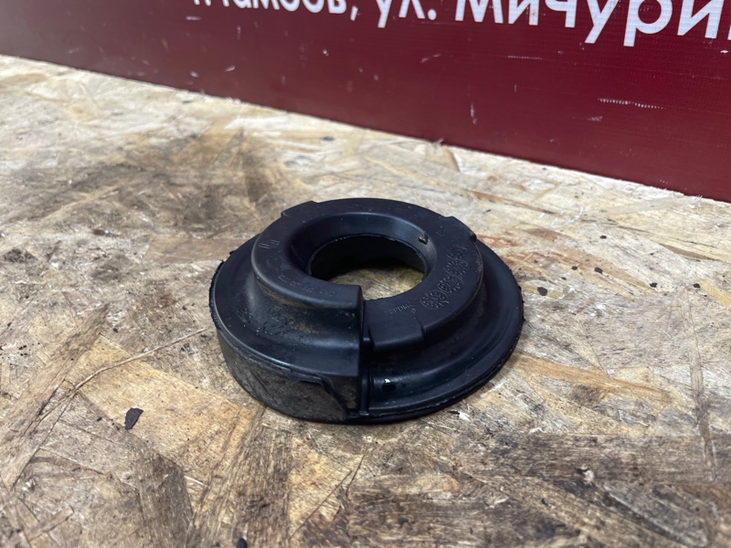 Верхняя опора    пружины