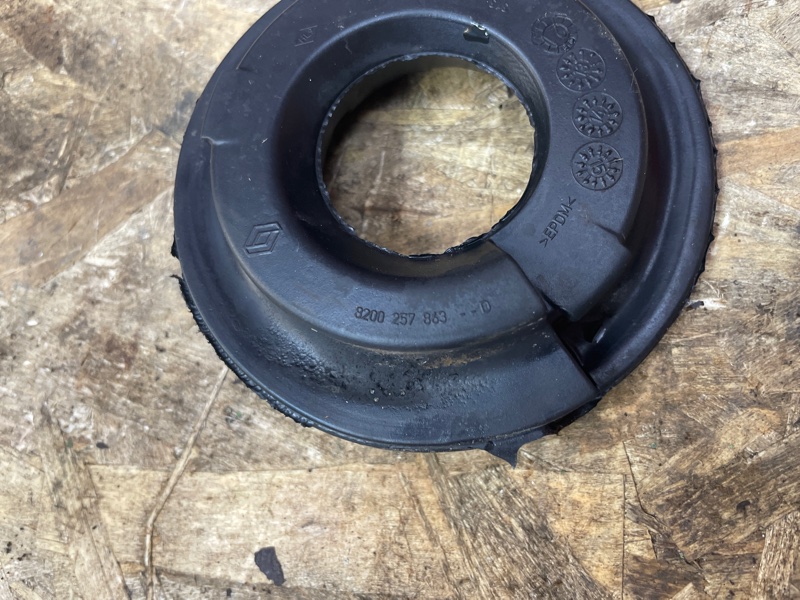 Верхняя опора    пружины