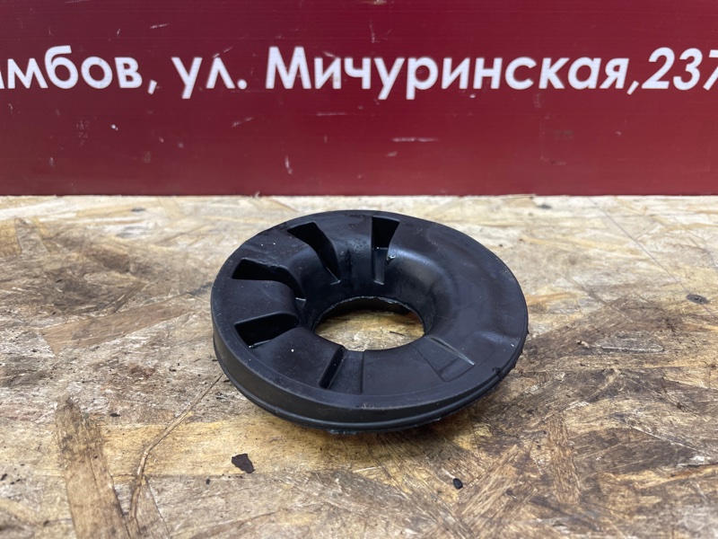 Верхняя опора    пружины