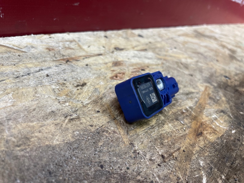 Датчик удара