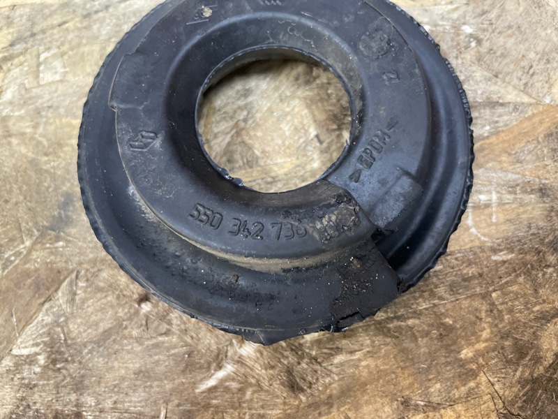 Верхняя опора    пружины