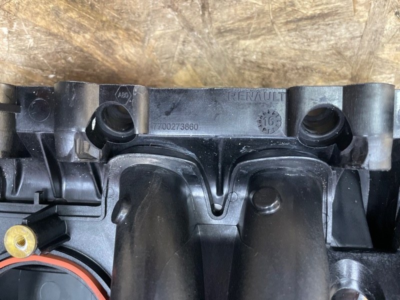 Впускной коллектор