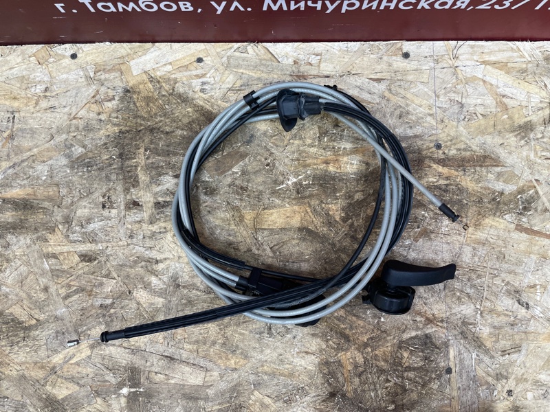 Трос замка капота