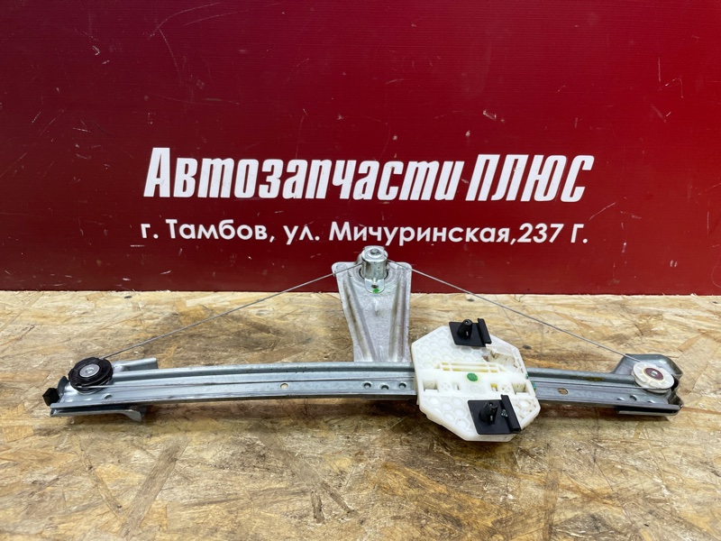 Стеклоподъемник    двери