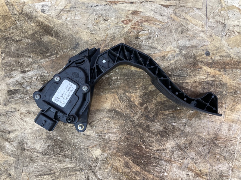 Педаль газа