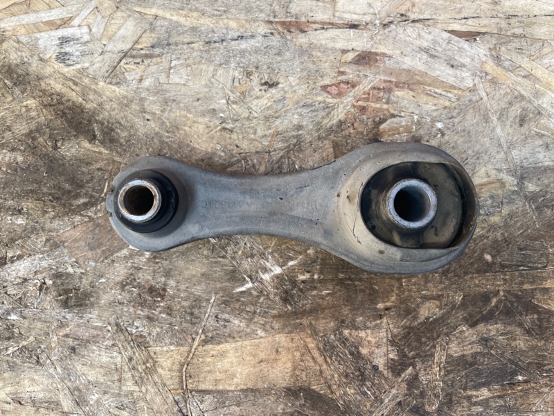 Опора двигателя