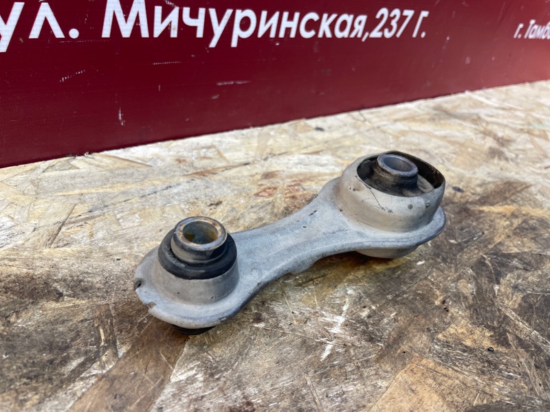 Опора двигателя