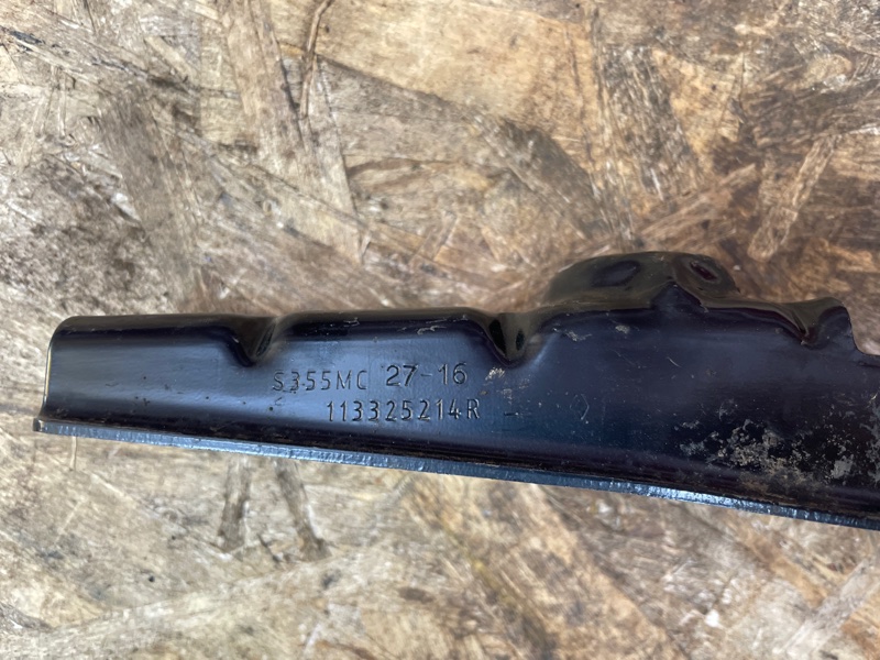 Кронштейн опоры двигателя