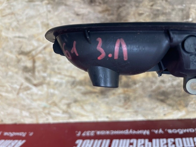 Внутренняя  ручка двери