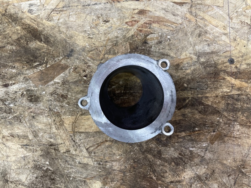 Фланец дроссельной заслонки