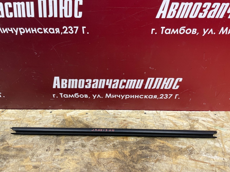 Уплотнитель стекла двери внутренний