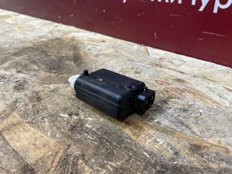 Привод замка багажника