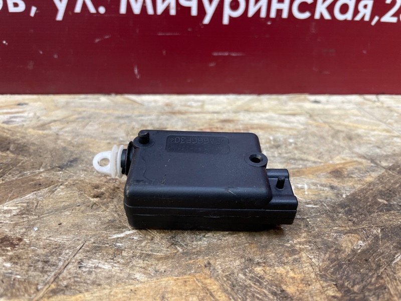 Привод замка багажника