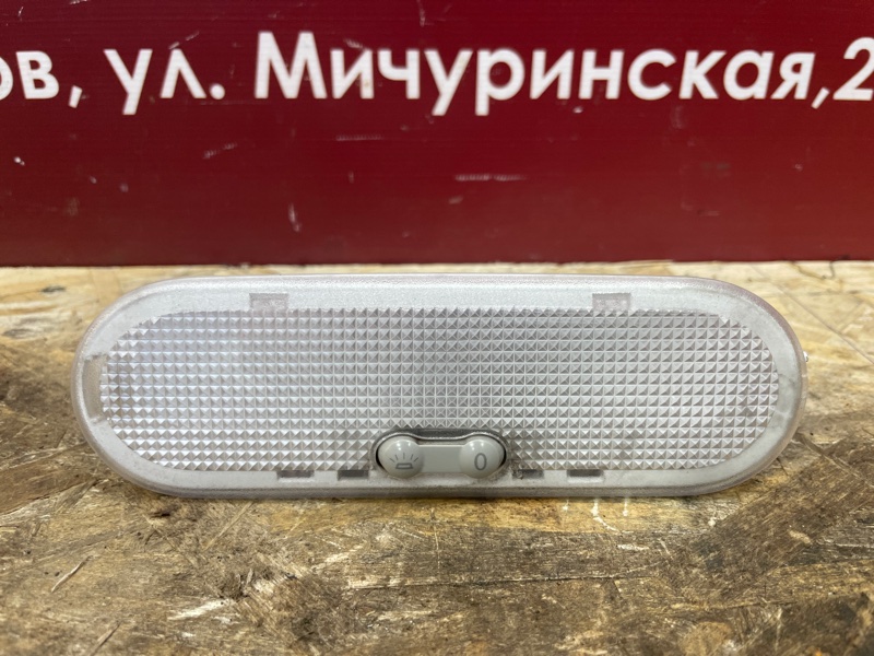 плафон освещения салона